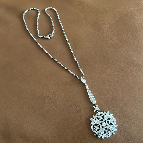 🎉𝐇𝐏🎉Cameron & Cross JBK Jackie Kennedy Snowflake Winter Crystal Necklace - Picture 3 of 6